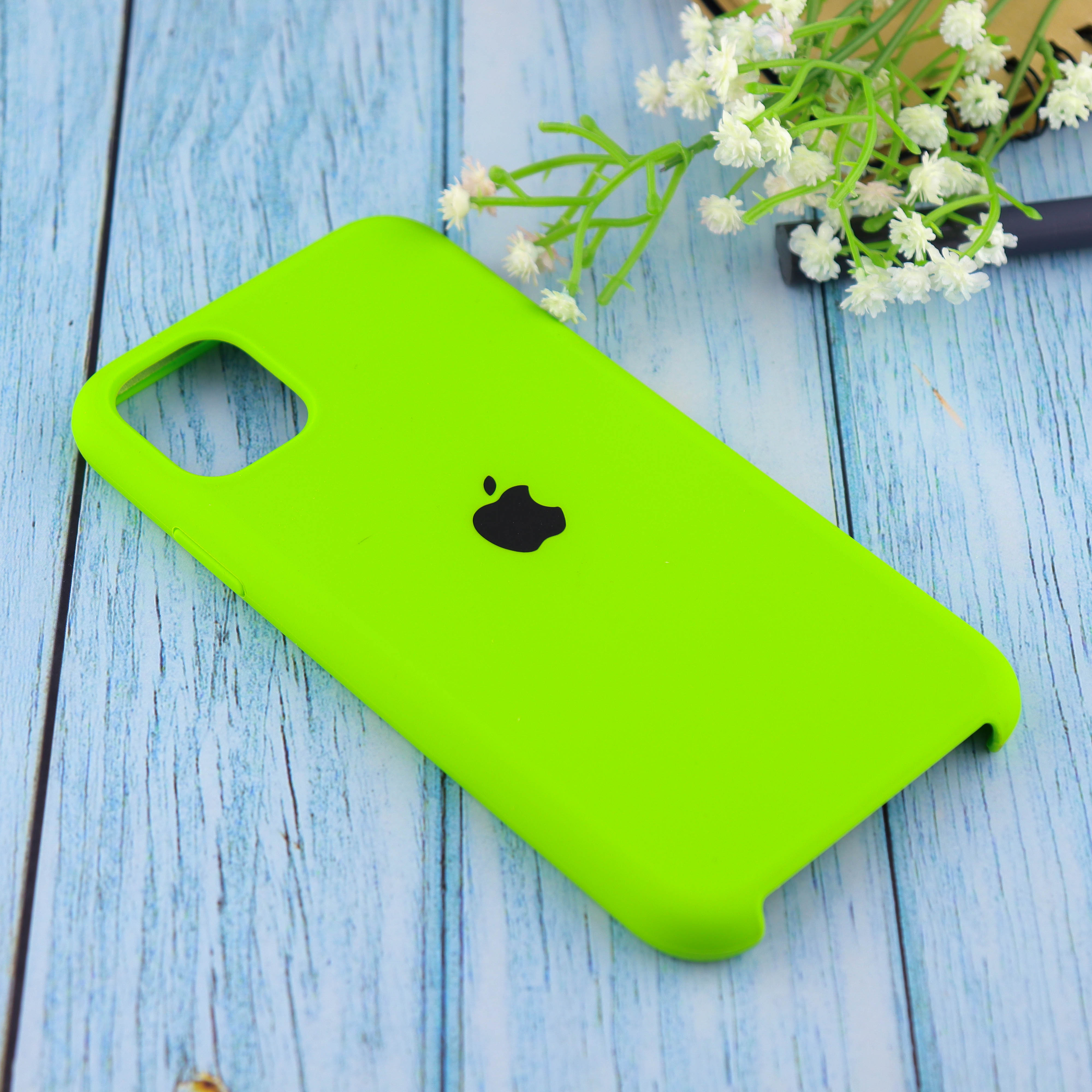 Яркая 11. Silicon Case iphone 11 зеленый. Silicon Case iphone 13pro Max салатовый. Чехол Silicone Case для iphone 11 (зелёная мята). Чехол-накладка iphone 12 Silicone Case ярко зеленый.